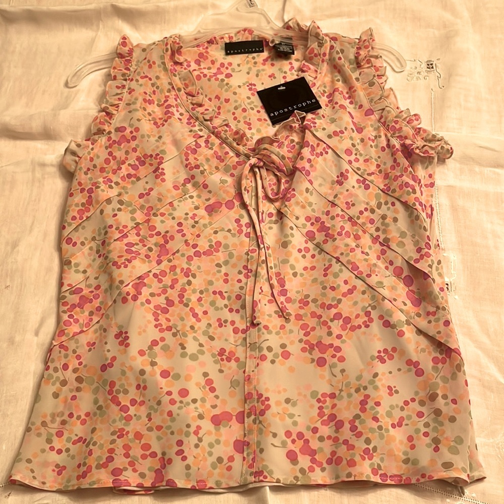 NWT Apostrophe “Garden Variety” sleeveless ruffle top size 10.